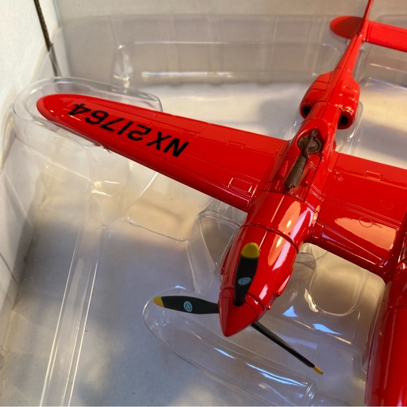 P-38 Lightning SpecCast Tony LeVier Model - Picture 12 of 13